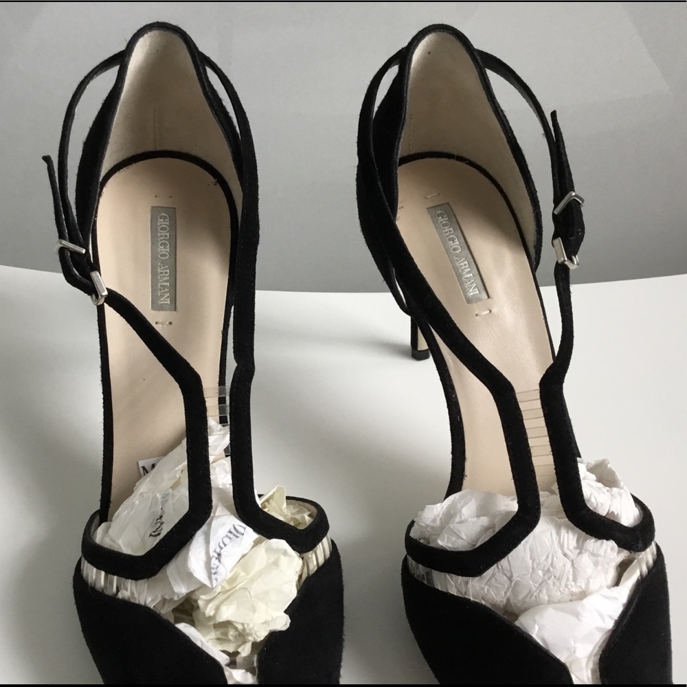 Giorgio Armani black suede heels. - Picture 15 of 16